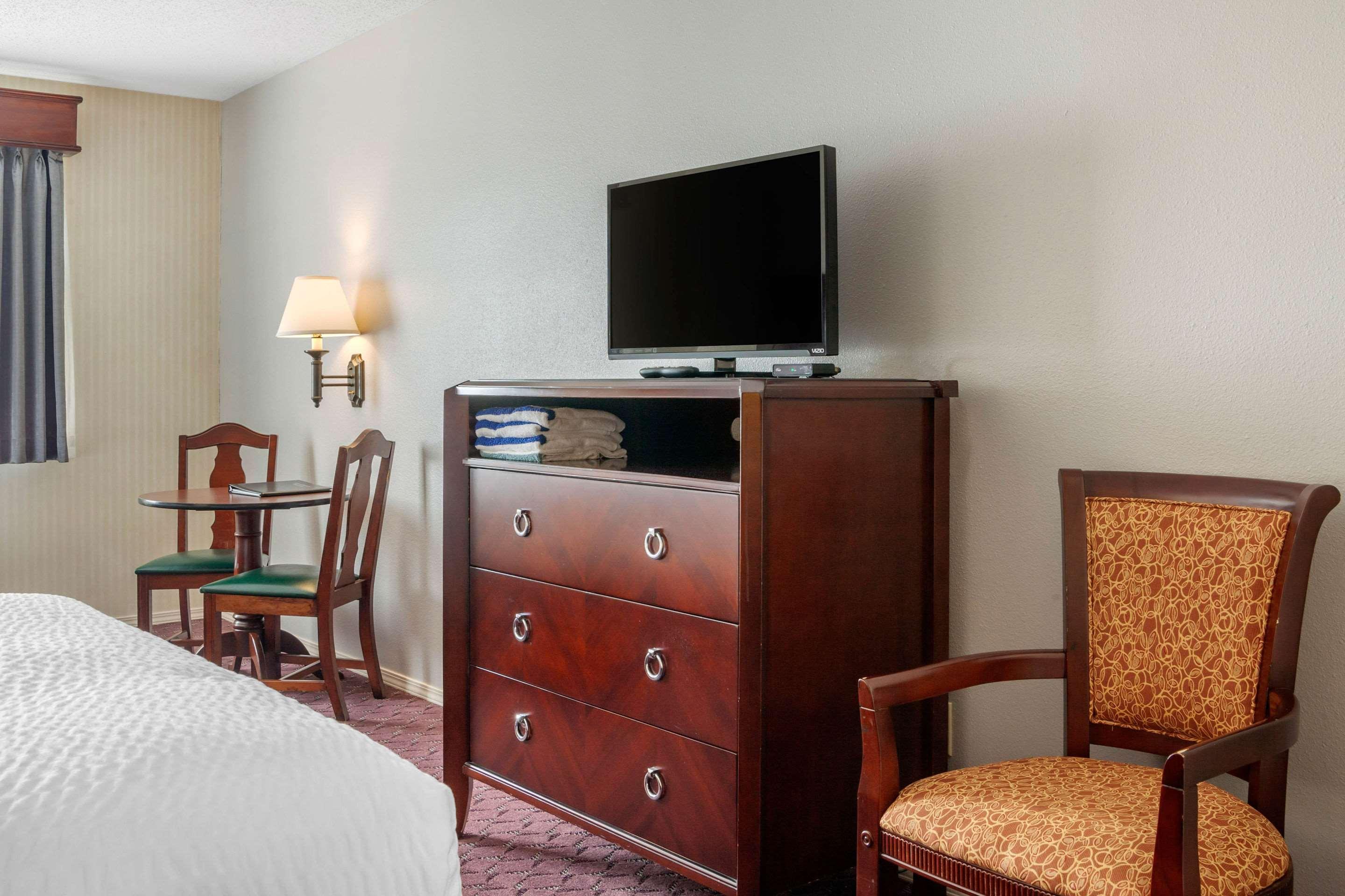 The Wisconsin Hotel & Conference Center ウィスコンシン デルズ エクステリア 写真