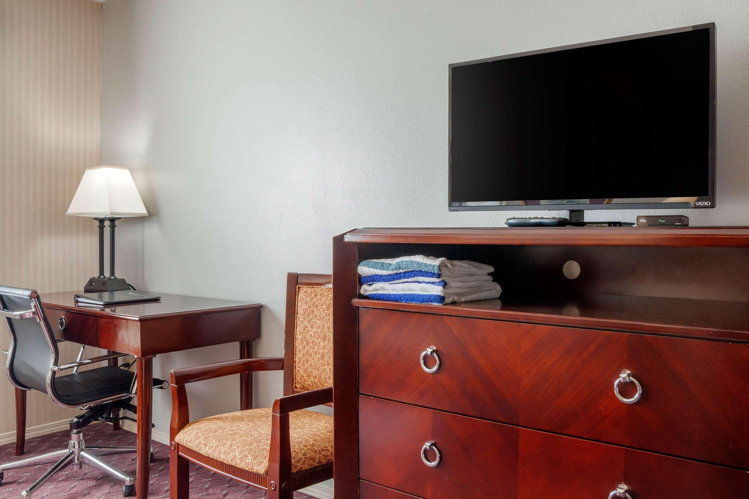The Wisconsin Hotel & Conference Center ウィスコンシン デルズ エクステリア 写真