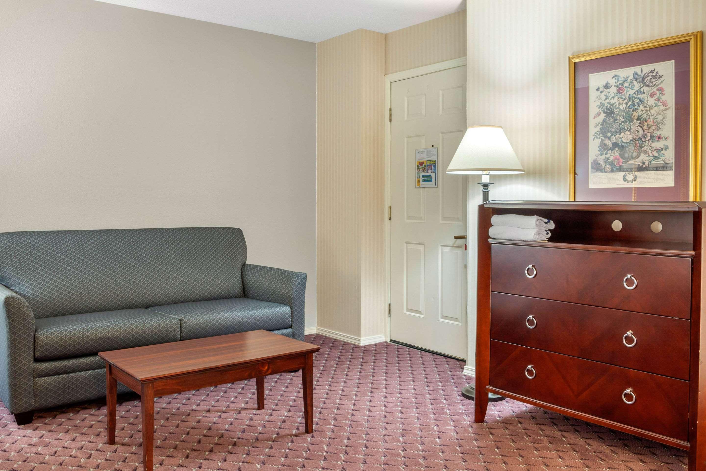 The Wisconsin Hotel & Conference Center ウィスコンシン デルズ エクステリア 写真