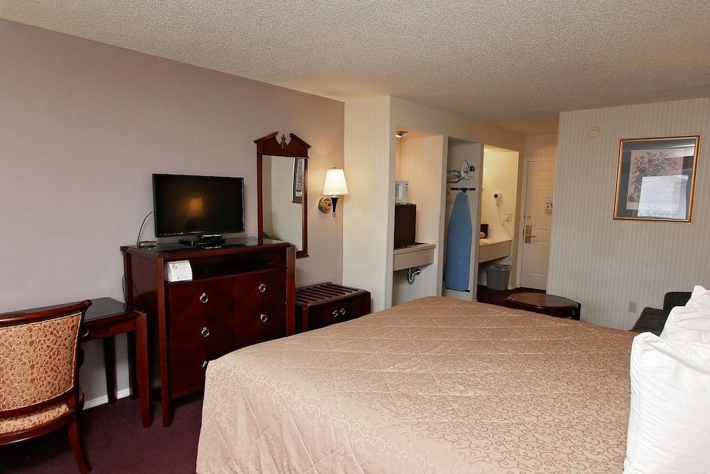The Wisconsin Hotel & Conference Center ウィスコンシン デルズ エクステリア 写真