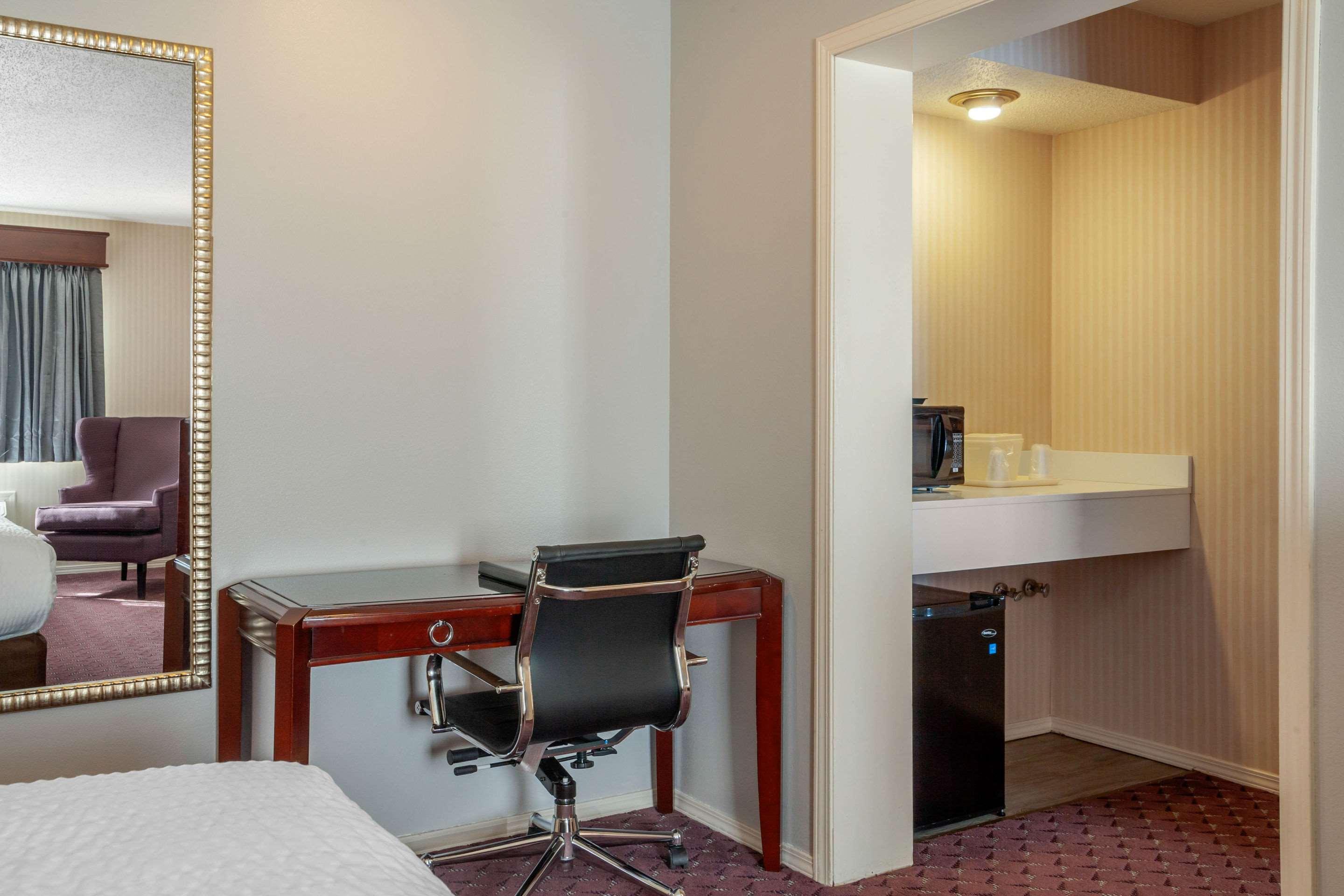 The Wisconsin Hotel & Conference Center ウィスコンシン デルズ エクステリア 写真