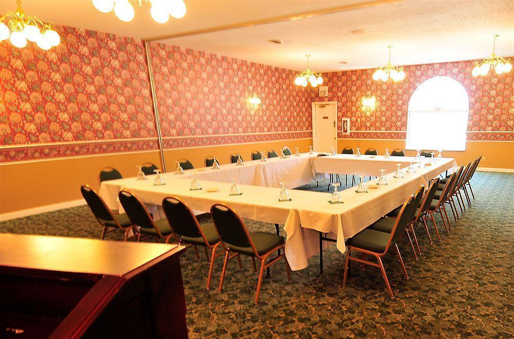 The Wisconsin Hotel & Conference Center ウィスコンシン デルズ エクステリア 写真