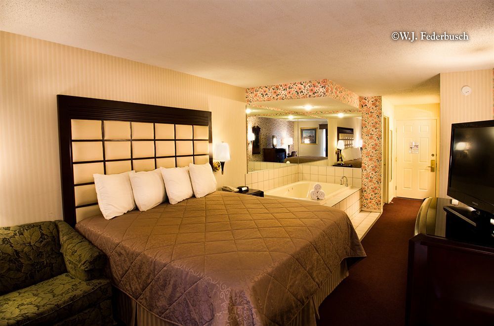 The Wisconsin Hotel & Conference Center ウィスコンシン デルズ エクステリア 写真